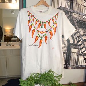 Vintage 1991 fiesta art graphic T-shirt